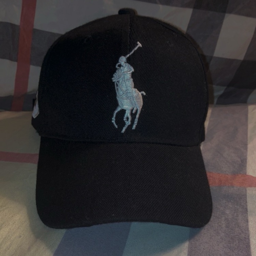SOLD ‼️ Polo Ralph Lauren logo-embroidered Black / White Pull-tab Baseball Cap